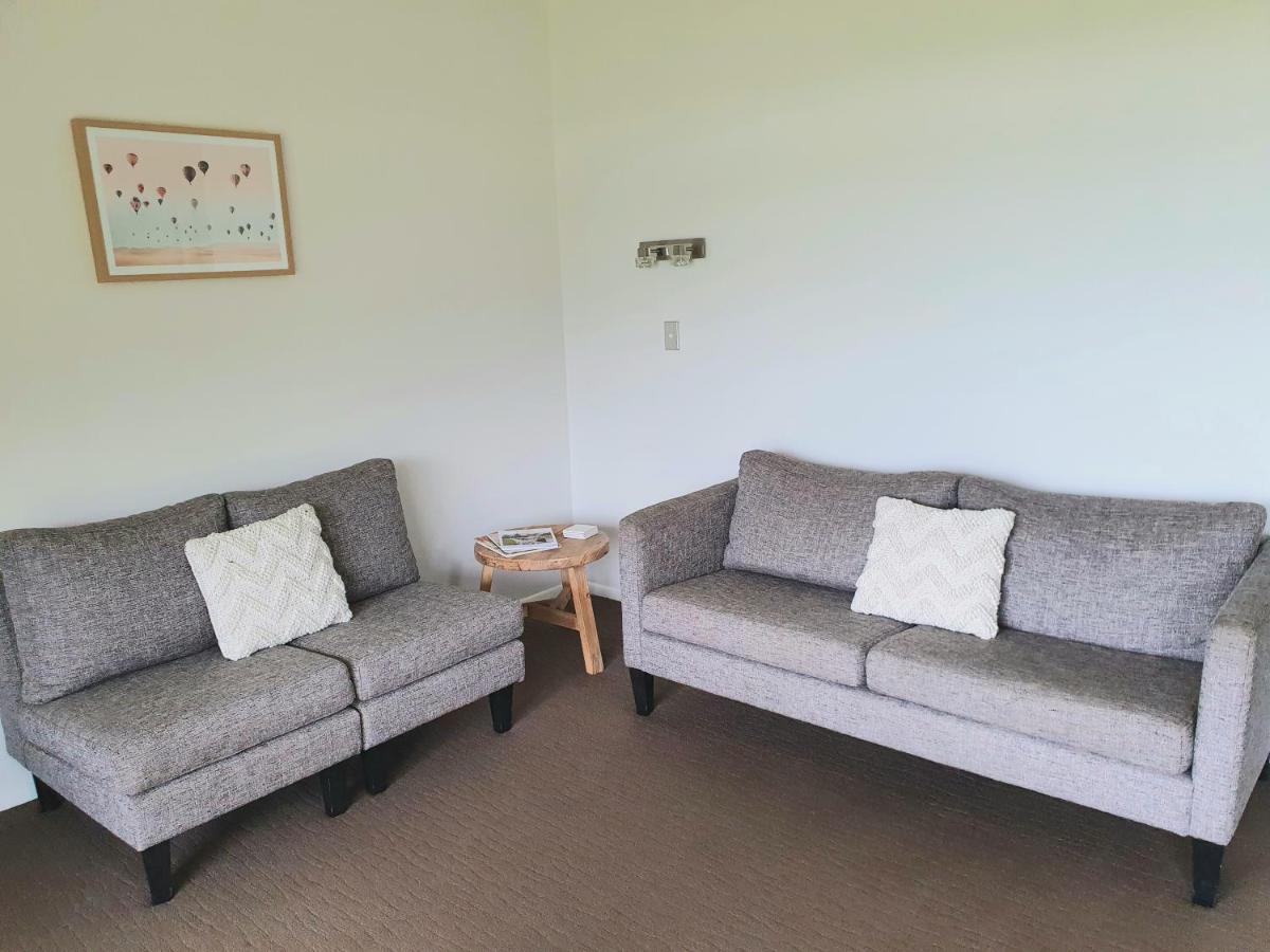 Bay Vista Waterfront Motel Picton Εξωτερικό φωτογραφία