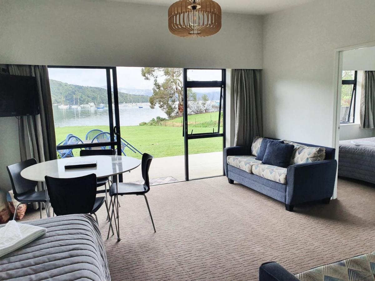 Bay Vista Waterfront Motel Picton Εξωτερικό φωτογραφία