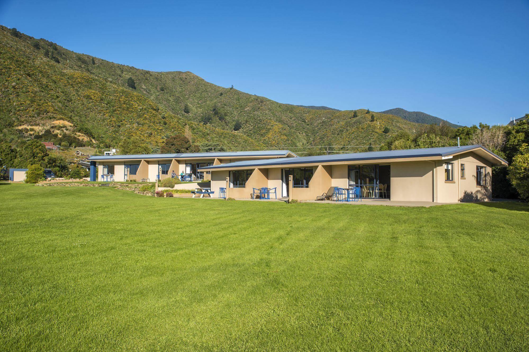 Bay Vista Waterfront Motel Picton Εξωτερικό φωτογραφία