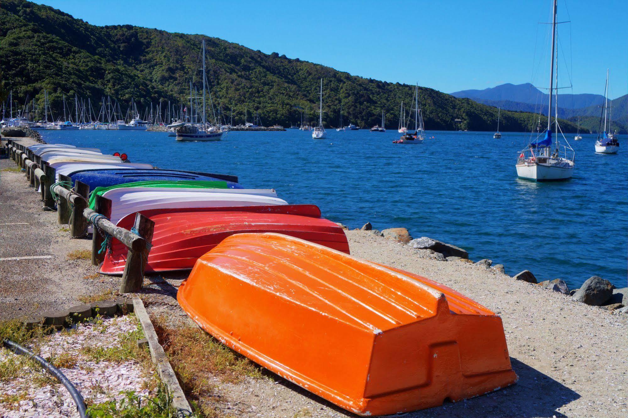 Bay Vista Waterfront Motel Picton Εξωτερικό φωτογραφία